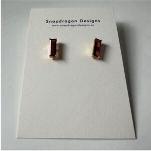 BNWT Snapdragon Designs earrings